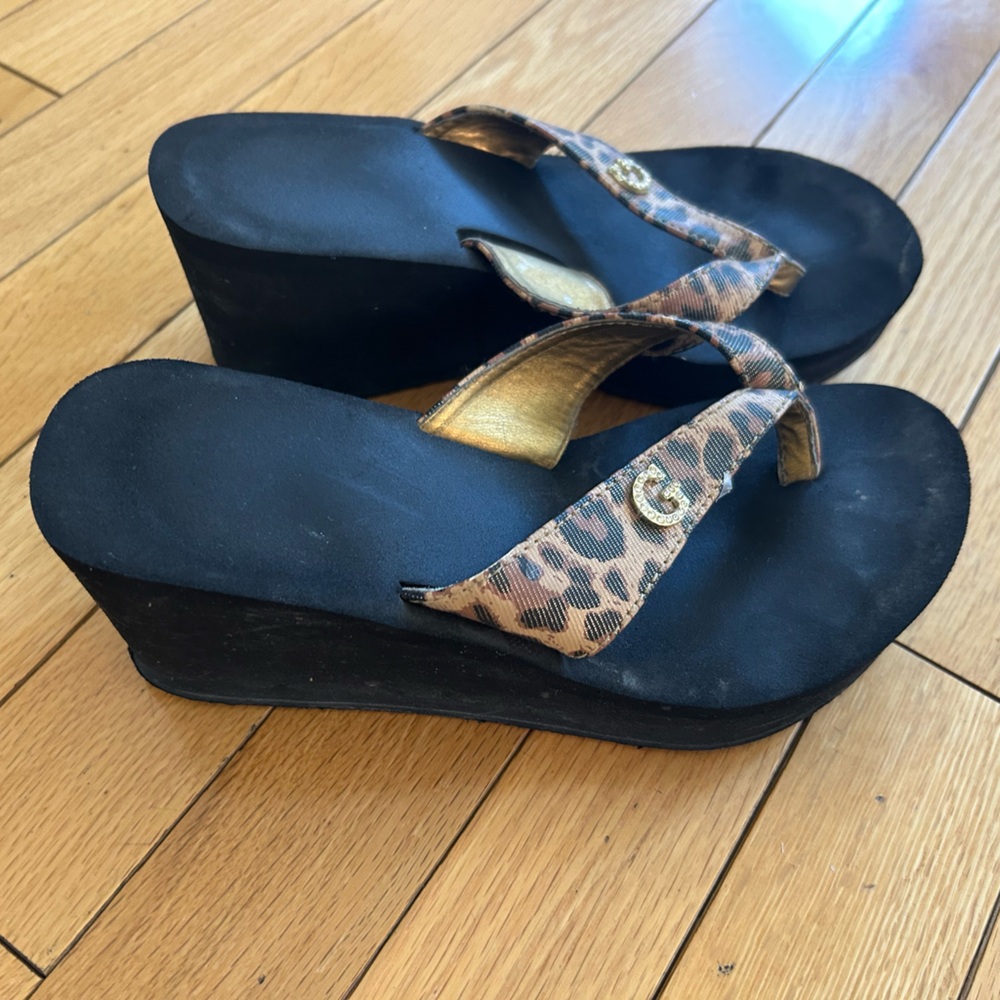 FC Guess Leopard Print Wedge high platform casual sandals Women’s SZ 6!!
